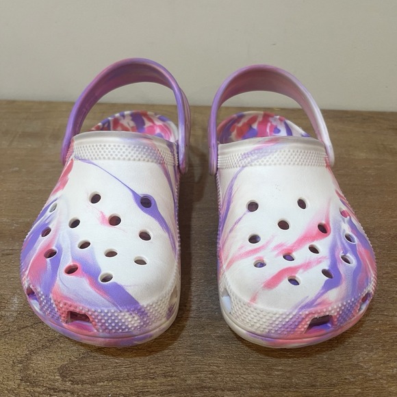 Girls Crocs Size 1 Pink Purple Tie Dye Marble Classic Clogs Kids Shoes Slip On - Picture 2 of 10